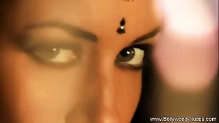 Sensual Brunette Unfamiliar Bollywood Nudes